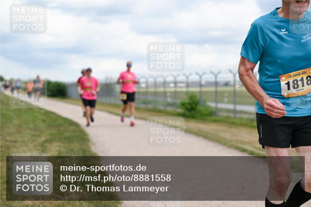 14.09.2025 - Airport Race Dr. Thomas Lammeyer http://msf.ph/oto/8881558 14.09.2025 12:33:18 Laufen 42, 1818 meine-sportfotos.de