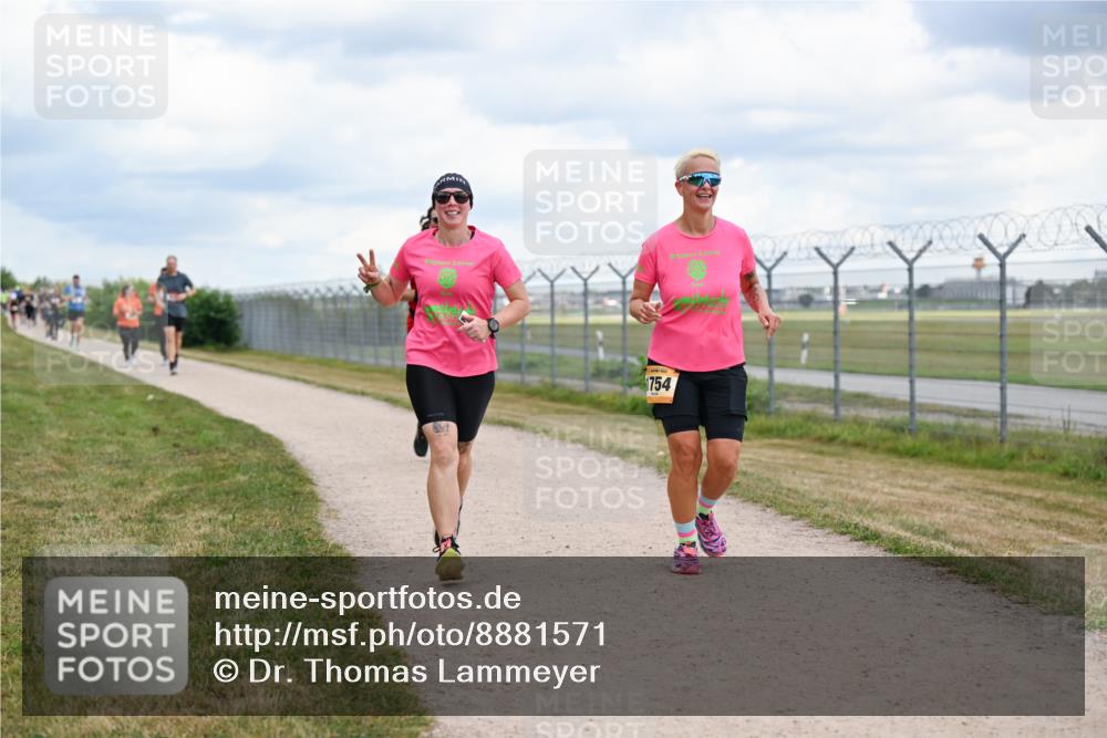14.09.2025 - Airport Race Dr. Thomas Lammeyer http://msf.ph/oto/8881571 14.09.2025 12:33:20 Laufen 1754 meine-sportfotos.de