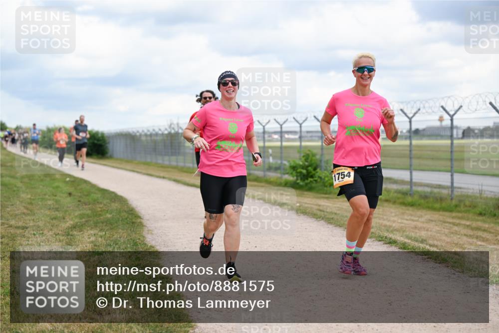 14.09.2025 - Airport Race Dr. Thomas Lammeyer http://msf.ph/oto/8881575 14.09.2025 12:33:21 Laufen 1754 meine-sportfotos.de