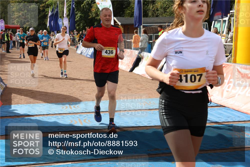 14.09.2025 - Airport Race Strokosch-Dieckow http://msf.ph/oto/8881593 14.09.2025 12:42:42 Ziel 230, 384, 436, 475, 923, 1632, 2017, 4059, 4107 meine-sportfotos.de