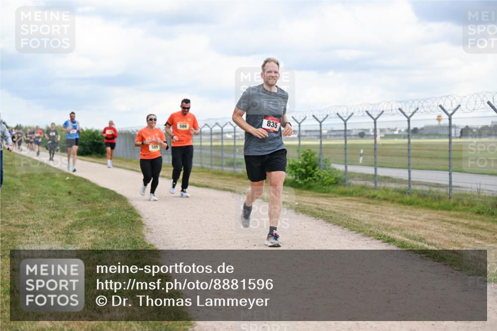 14.09.2025 - Airport Race Dr. Thomas Lammeyer http://msf.ph/oto/8881596 14.09.2025 12:33:30 Laufen 585, 586, 835 meine-sportfotos.de