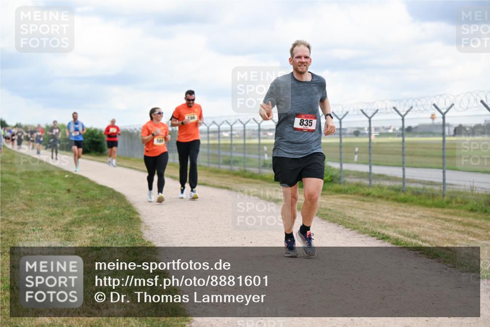 14.09.2025 - Airport Race Dr. Thomas Lammeyer http://msf.ph/oto/8881601 14.09.2025 12:33:30 Laufen 585, 835 meine-sportfotos.de
