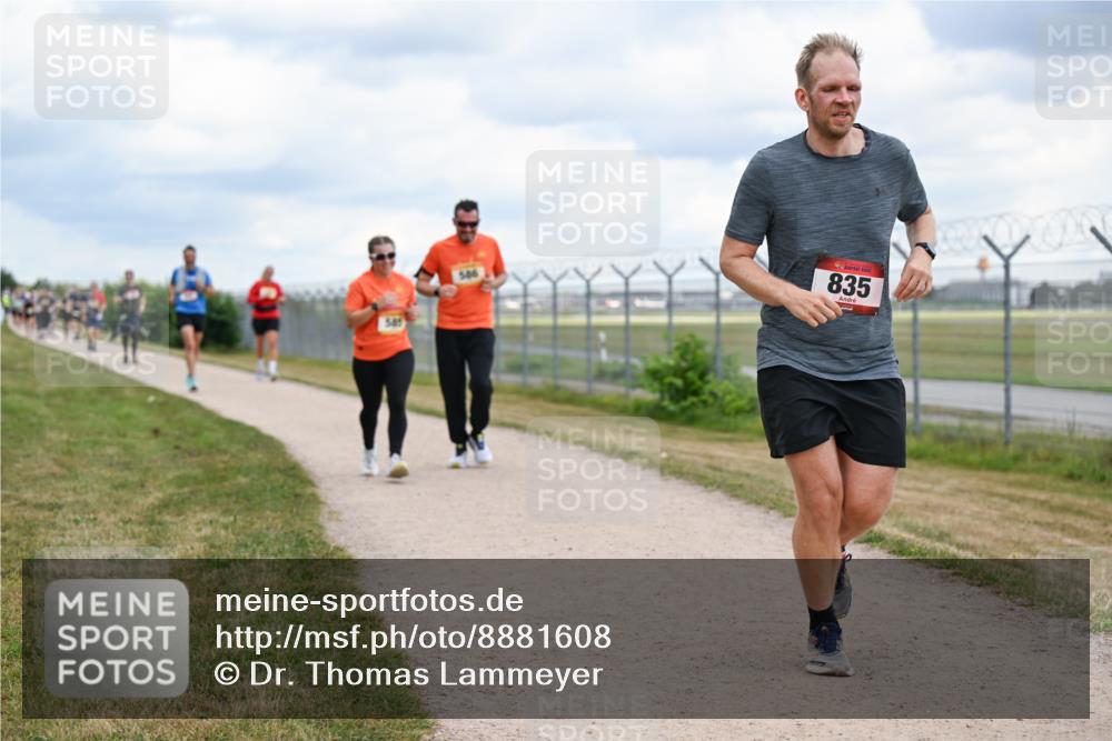 14.09.2025 - Airport Race Dr. Thomas Lammeyer http://msf.ph/oto/8881608 14.09.2025 12:33:31 Laufen 835 meine-sportfotos.de