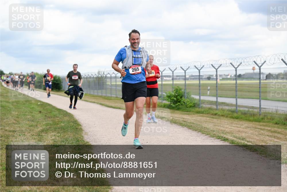 14.09.2025 - Airport Race Dr. Thomas Lammeyer http://msf.ph/oto/8881651 14.09.2025 12:33:39 Laufen 265 meine-sportfotos.de