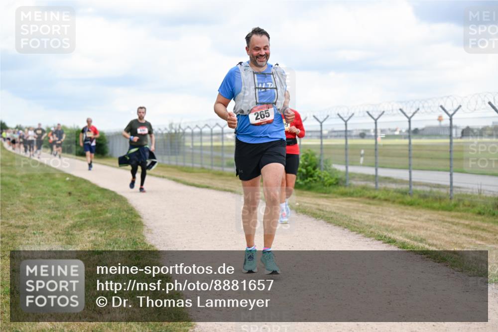 14.09.2025 - Airport Race Dr. Thomas Lammeyer http://msf.ph/oto/8881657 14.09.2025 12:33:40 Laufen 265 meine-sportfotos.de