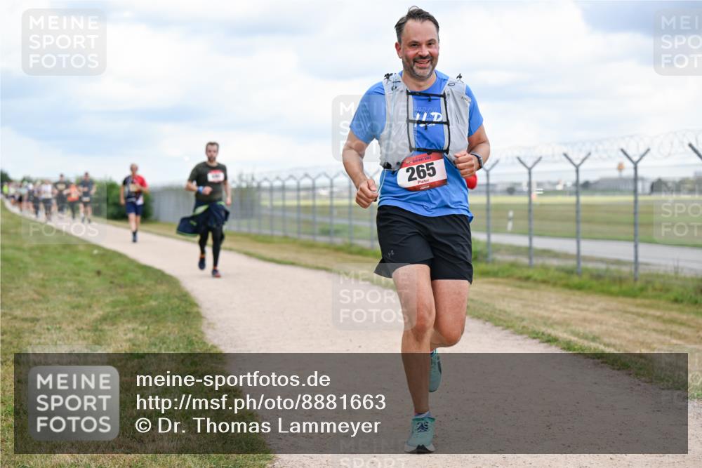 14.09.2025 - Airport Race Dr. Thomas Lammeyer http://msf.ph/oto/8881663 14.09.2025 12:33:41 Laufen 265 meine-sportfotos.de
