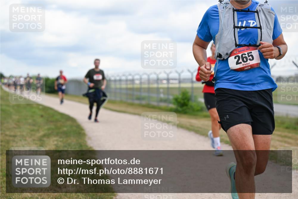 14.09.2025 - Airport Race Dr. Thomas Lammeyer http://msf.ph/oto/8881671 14.09.2025 12:33:41 Laufen 265 meine-sportfotos.de