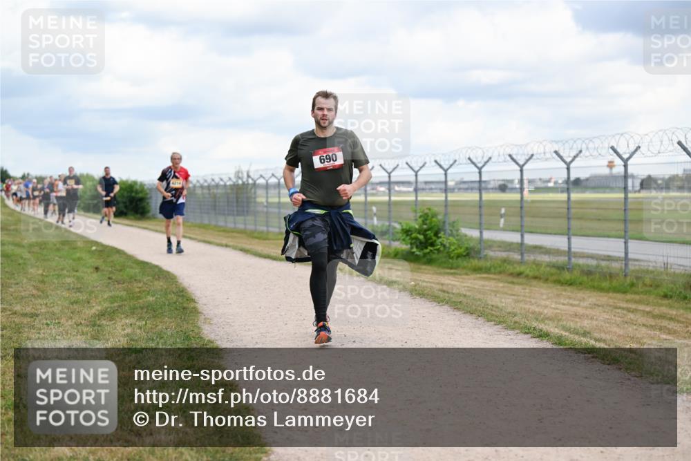 14.09.2025 - Airport Race Dr. Thomas Lammeyer http://msf.ph/oto/8881684 14.09.2025 12:33:44 Laufen 4214, 690 meine-sportfotos.de