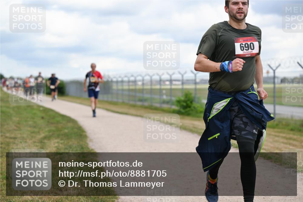 14.09.2025 - Airport Race Dr. Thomas Lammeyer http://msf.ph/oto/8881705 14.09.2025 12:33:46 Laufen 690 meine-sportfotos.de
