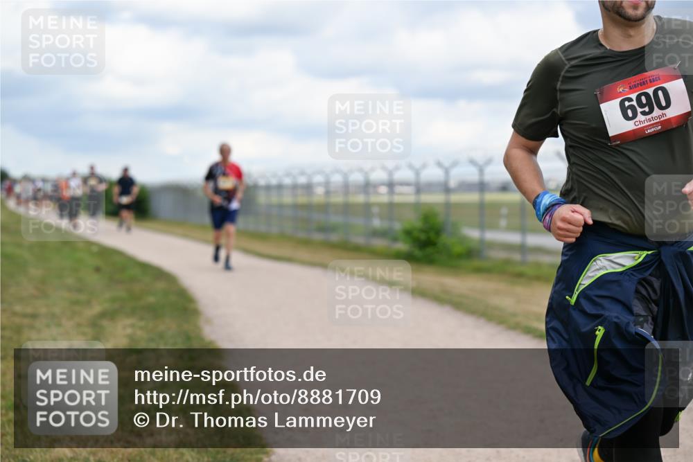 14.09.2025 - Airport Race Dr. Thomas Lammeyer http://msf.ph/oto/8881709 14.09.2025 12:33:46 Laufen 690 meine-sportfotos.de