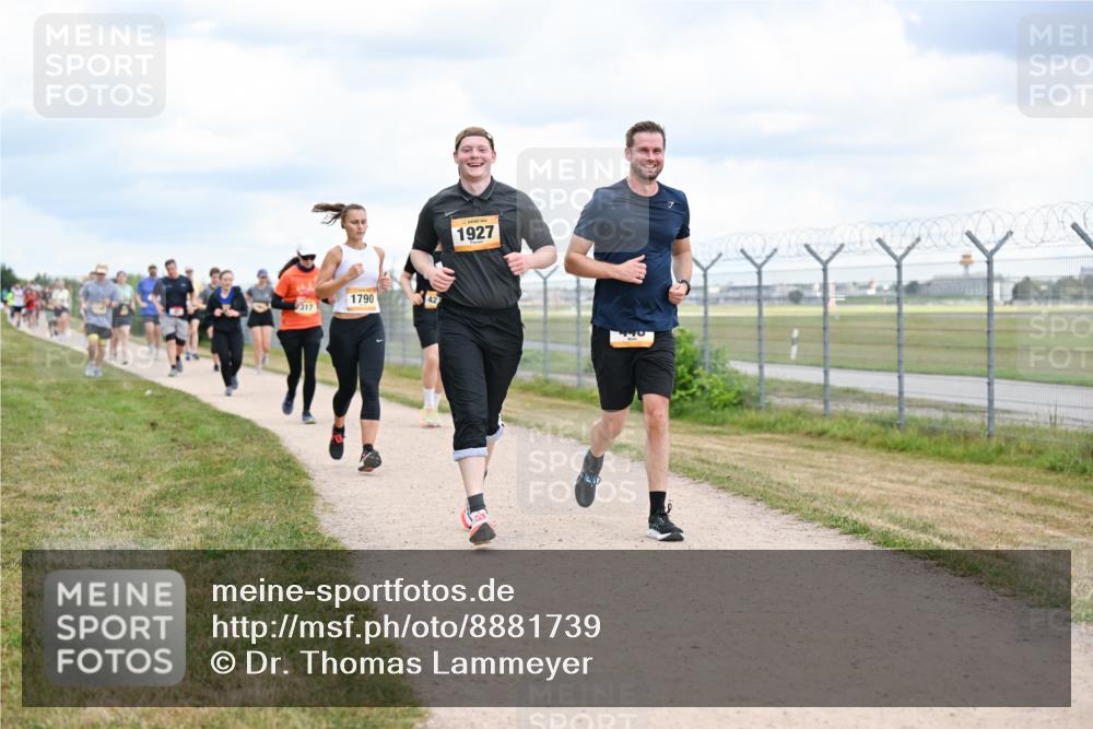 14.09.2025 - Airport Race Dr. Thomas Lammeyer http://msf.ph/oto/8881739 14.09.2025 12:33:56 Laufen 1790, 42, 1927 meine-sportfotos.de
