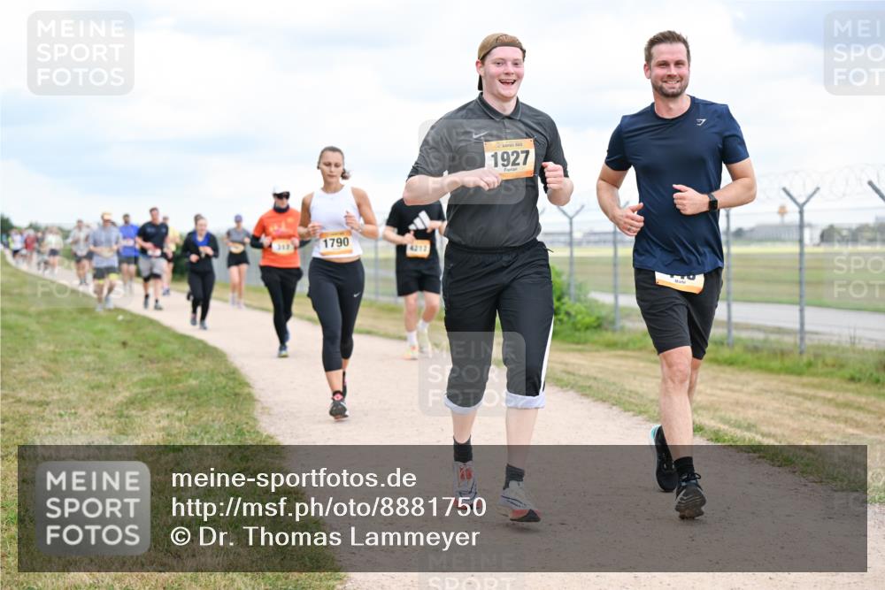 14.09.2025 - Airport Race Dr. Thomas Lammeyer http://msf.ph/oto/8881750 14.09.2025 12:33:57 Laufen 1790, 4212, 1927 meine-sportfotos.de