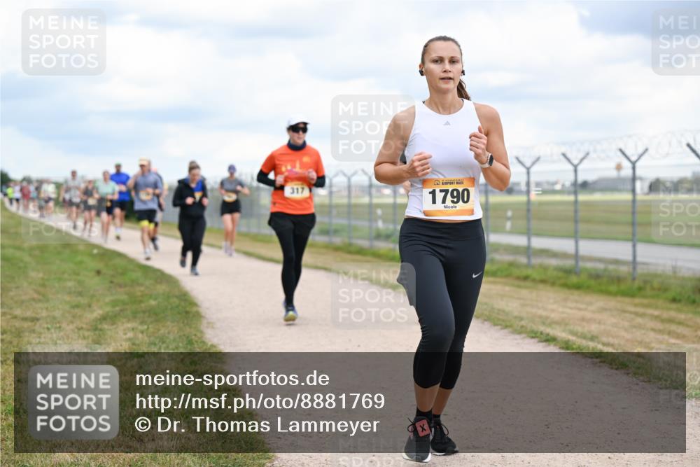 14.09.2025 - Airport Race Dr. Thomas Lammeyer http://msf.ph/oto/8881769 14.09.2025 12:33:59 Laufen 317, 1790 meine-sportfotos.de