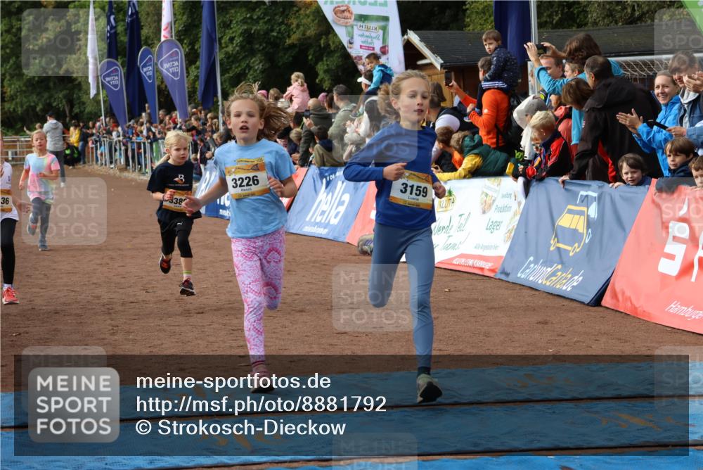 14.09.2025 - Airport Race Strokosch-Dieckow http://msf.ph/oto/8881792 14.09.2025 10:28:04 Ziel 3133, 3136, 3159, 3160, 3226, 3384, 3386 meine-sportfotos.de