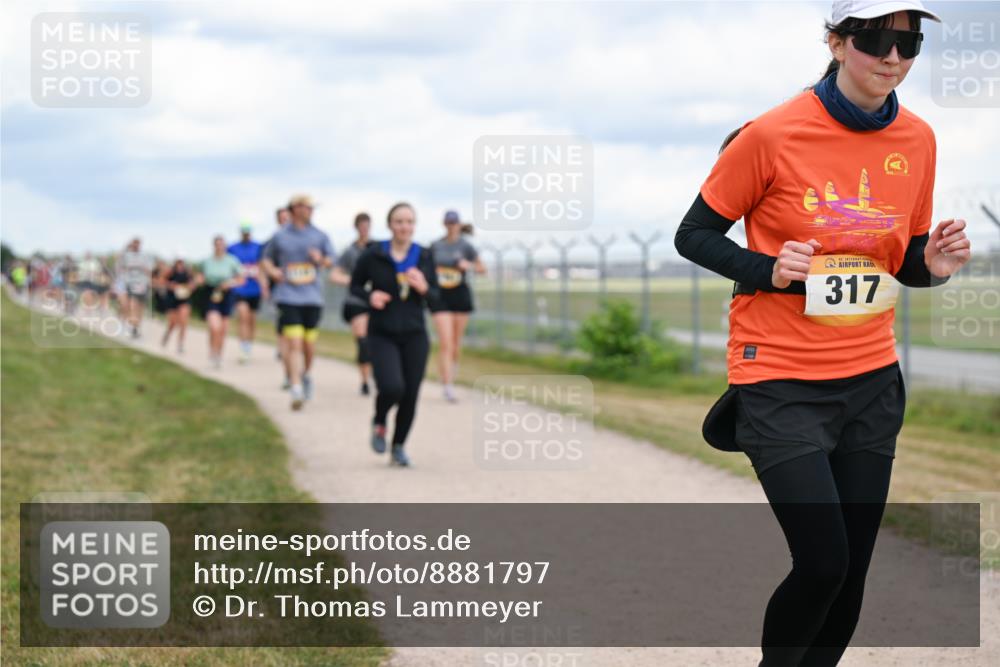 14.09.2025 - Airport Race Dr. Thomas Lammeyer http://msf.ph/oto/8881797 14.09.2025 12:34:02 Laufen 317 meine-sportfotos.de