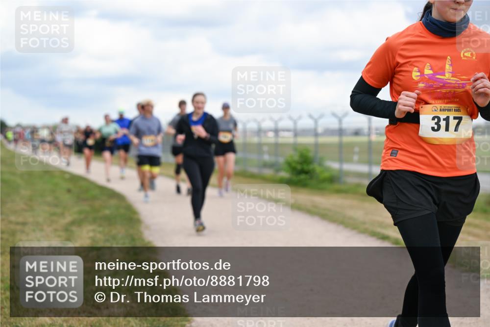 14.09.2025 - Airport Race Dr. Thomas Lammeyer http://msf.ph/oto/8881798 14.09.2025 12:34:02 Laufen 42, 317, 2025 meine-sportfotos.de