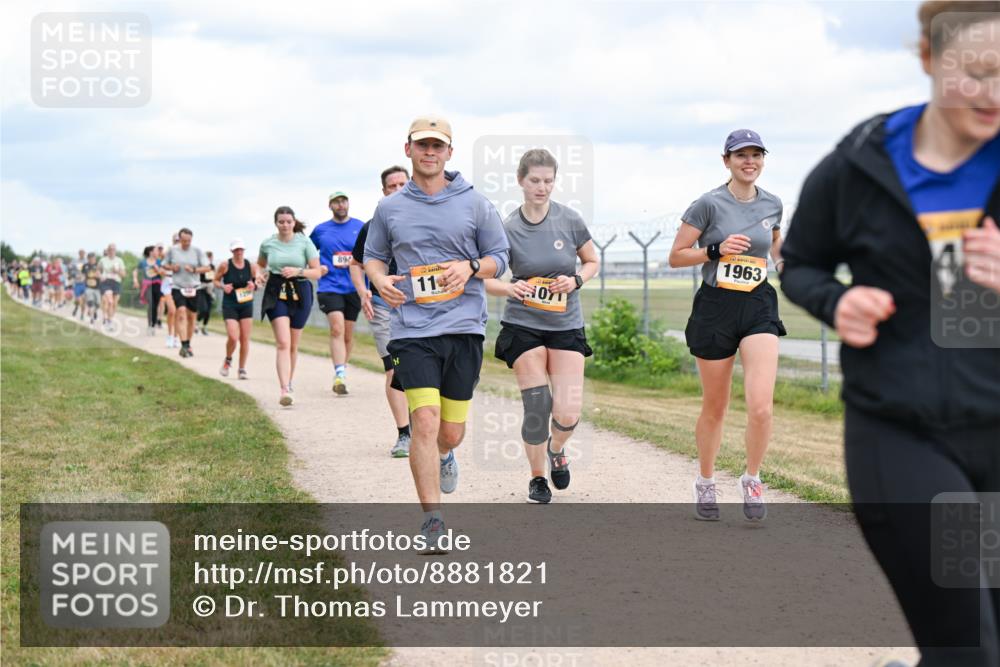 14.09.2025 - Airport Race Dr. Thomas Lammeyer http://msf.ph/oto/8881821 14.09.2025 12:34:05 Laufen 89, 11, 1071, 1963 meine-sportfotos.de