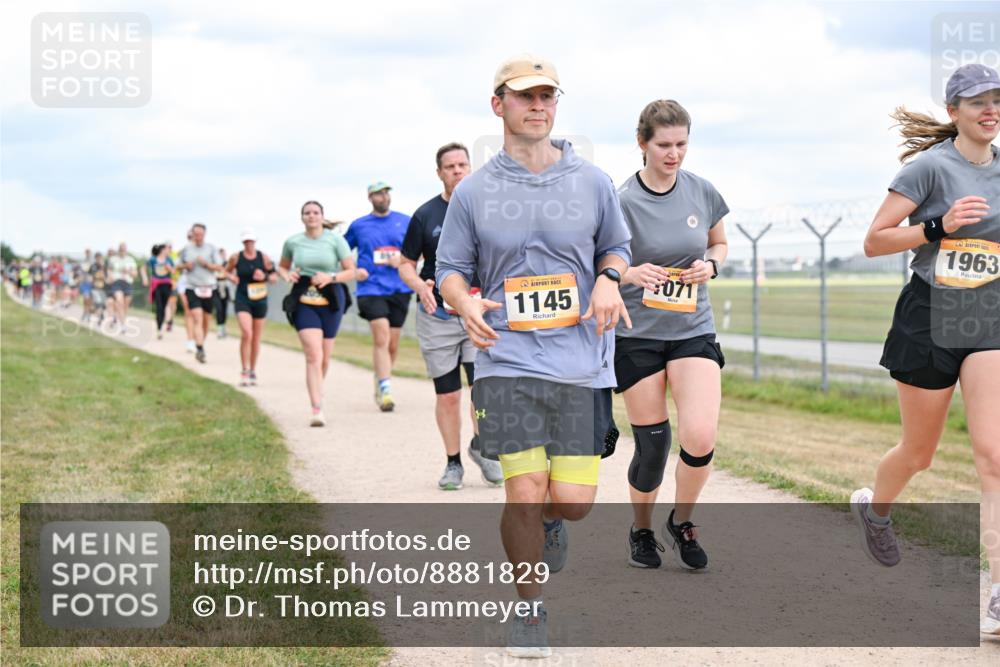 14.09.2025 - Airport Race Dr. Thomas Lammeyer http://msf.ph/oto/8881829 14.09.2025 12:34:05 Laufen 88, 1145, 071, 1963 meine-sportfotos.de