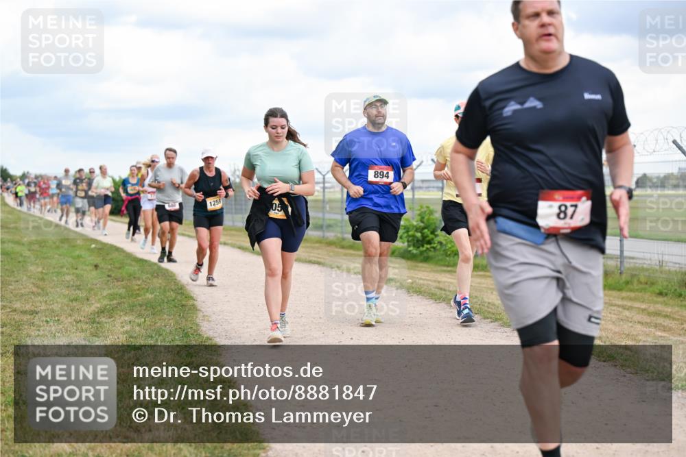 14.09.2025 - Airport Race Dr. Thomas Lammeyer http://msf.ph/oto/8881847 14.09.2025 12:34:07 Laufen 1256, 05, 894, 87 meine-sportfotos.de