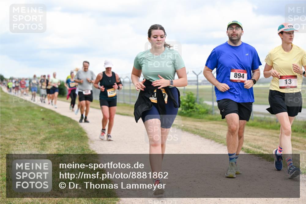 14.09.2025 - Airport Race Dr. Thomas Lammeyer http://msf.ph/oto/8881862 14.09.2025 12:34:09 Laufen 125, 894, 13 meine-sportfotos.de