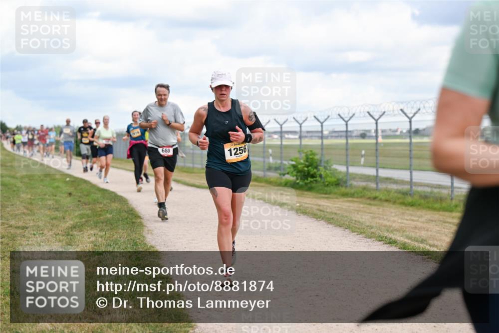 14.09.2025 - Airport Race Dr. Thomas Lammeyer http://msf.ph/oto/8881874 14.09.2025 12:34:11 Laufen 680, 1256 meine-sportfotos.de