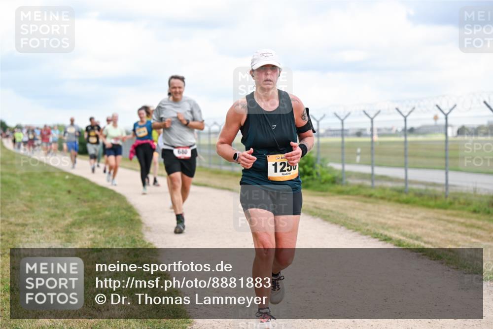 14.09.2025 - Airport Race Dr. Thomas Lammeyer http://msf.ph/oto/8881883 14.09.2025 12:34:11 Laufen 680, 1250 meine-sportfotos.de