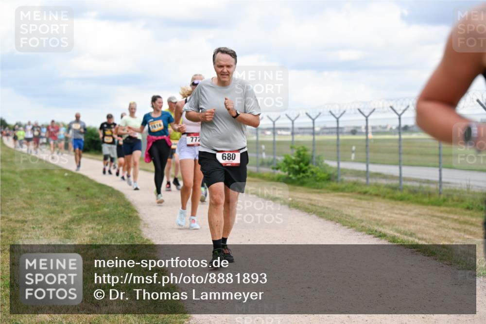 14.09.2025 - Airport Race Dr. Thomas Lammeyer http://msf.ph/oto/8881893 14.09.2025 12:34:13 Laufen 1616, 772, 680 meine-sportfotos.de