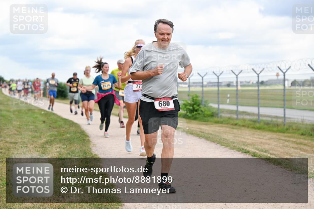 14.09.2025 - Airport Race Dr. Thomas Lammeyer http://msf.ph/oto/8881899 14.09.2025 12:34:13 Laufen 1616, 771, 680 meine-sportfotos.de
