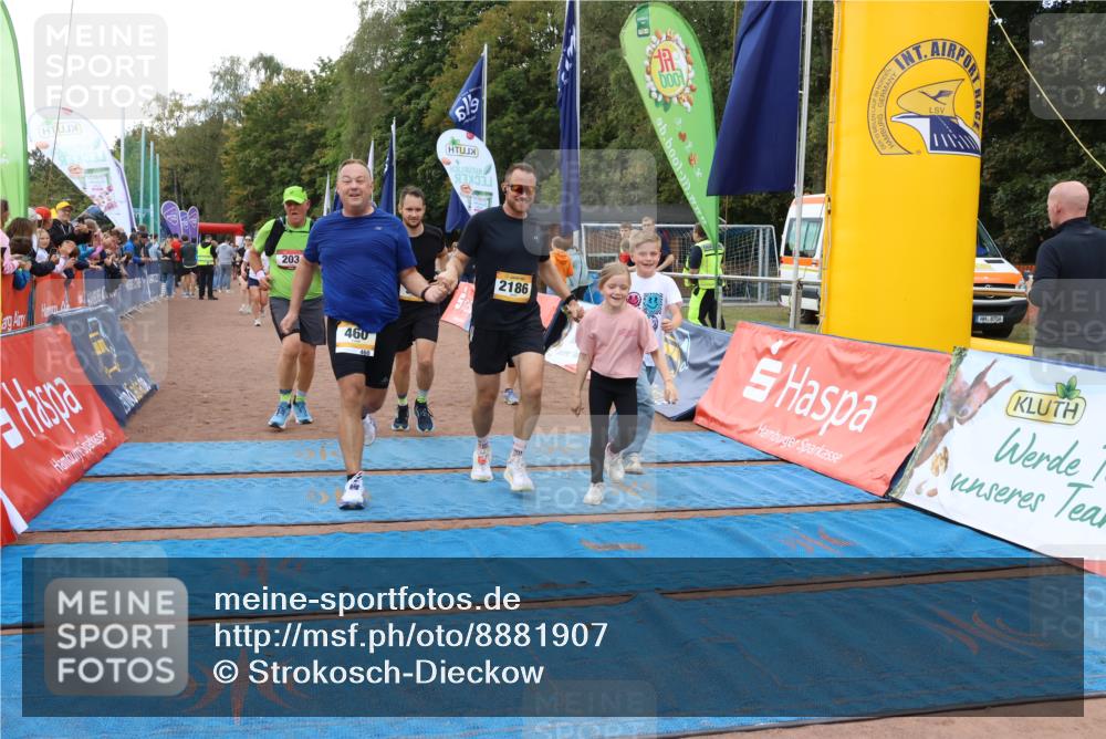14.09.2025 - Airport Race Strokosch-Dieckow http://msf.ph/oto/8881907 14.09.2025 12:43:32 Ziel 203, 210, 460, 561, 604, 1277, 1561, 1723, 2182, 2186 meine-sportfotos.de