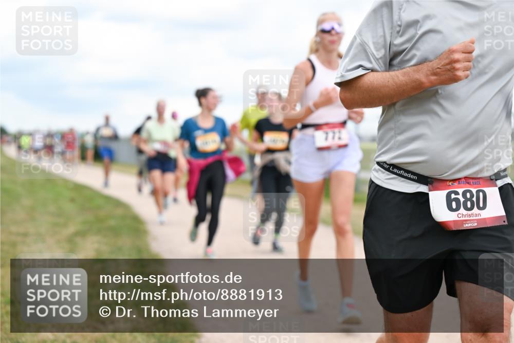 14.09.2025 - Airport Race Dr. Thomas Lammeyer http://msf.ph/oto/8881913 14.09.2025 12:34:15 Laufen 772, 680 meine-sportfotos.de