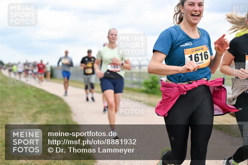 14.09.2025 - Airport Race Dr. Thomas Lammeyer http://msf.ph/oto/8881932 14.09.2025 12:34:17 Laufen 103, 1616 meine-sportfotos.de