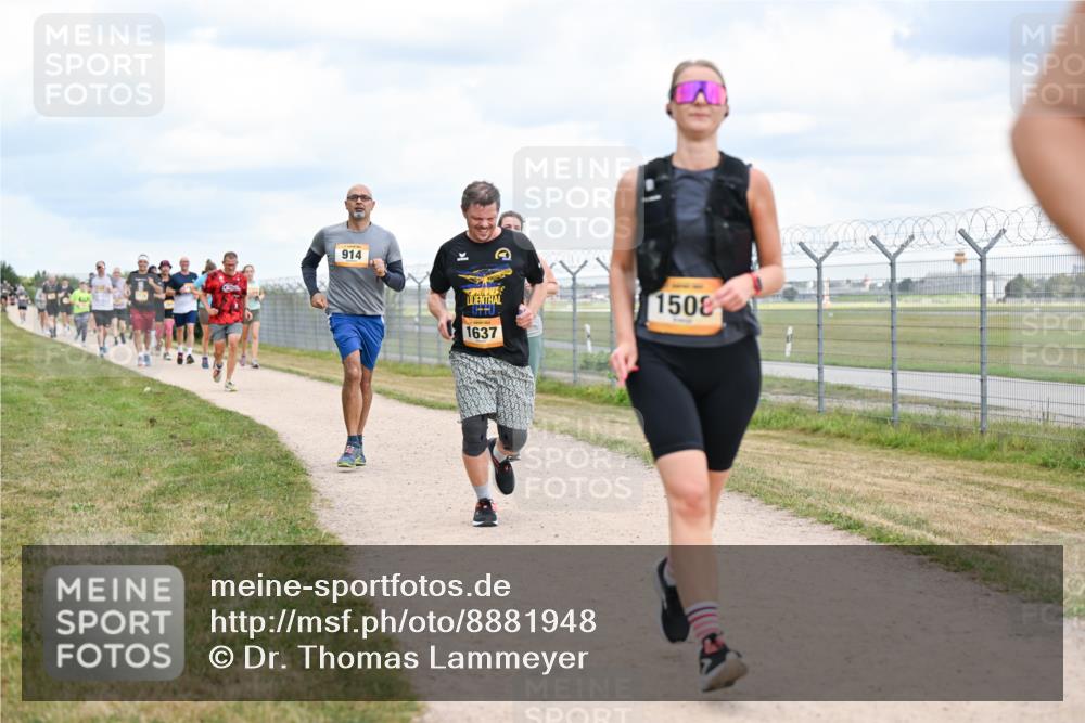 14.09.2025 - Airport Race Dr. Thomas Lammeyer http://msf.ph/oto/8881948 14.09.2025 12:34:19 Laufen 914, 0, 0, 1637, 1508 meine-sportfotos.de