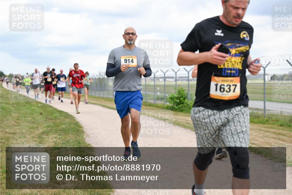 14.09.2025 - Airport Race Dr. Thomas Lammeyer http://msf.ph/oto/8881970 14.09.2025 12:34:21 Laufen 914, 1637 meine-sportfotos.de