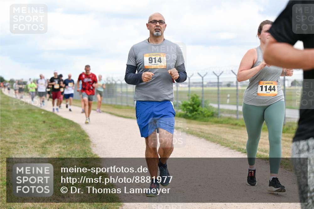 14.09.2025 - Airport Race Dr. Thomas Lammeyer http://msf.ph/oto/8881977 14.09.2025 12:34:22 Laufen 914, 1144 meine-sportfotos.de