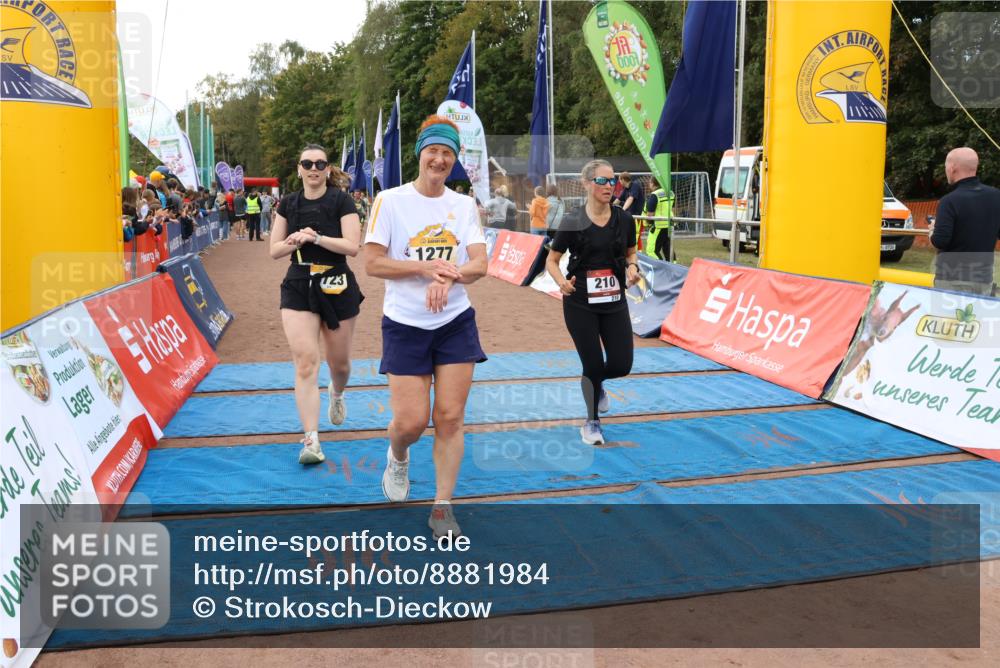 14.09.2025 - Airport Race Strokosch-Dieckow http://msf.ph/oto/8881984 14.09.2025 12:43:39 Ziel 54, 210, 464, 513, 660, 1277, 1550, 1561, 1633, 1723, 2070, 2182 meine-sportfotos.de