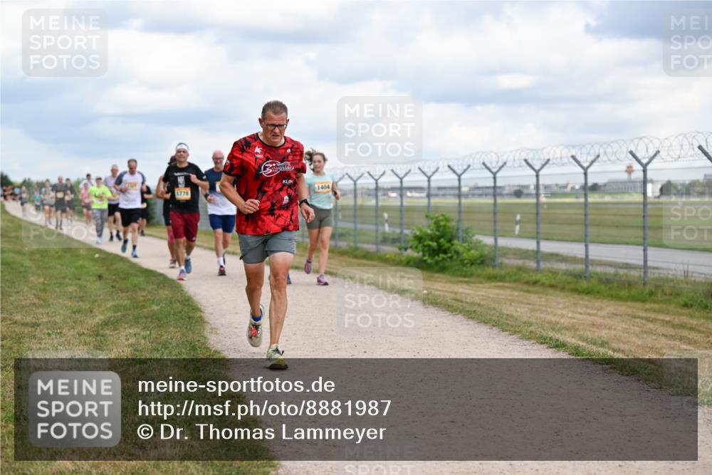 14.09.2025 - Airport Race Dr. Thomas Lammeyer http://msf.ph/oto/8881987 14.09.2025 12:34:26 Laufen 1778, 1404 meine-sportfotos.de