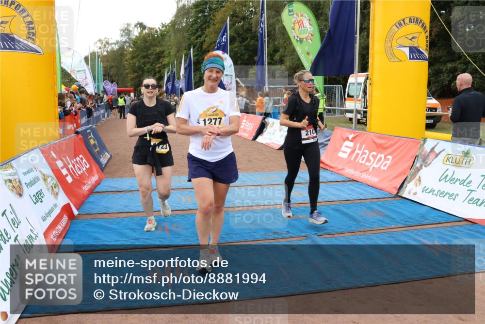14.09.2025 - Airport Race Strokosch-Dieckow http://msf.ph/oto/8881994 14.09.2025 12:43:39 Ziel 54, 210, 464, 513, 660, 1277, 1550, 1561, 1633, 1723, 2070, 2182 meine-sportfotos.de