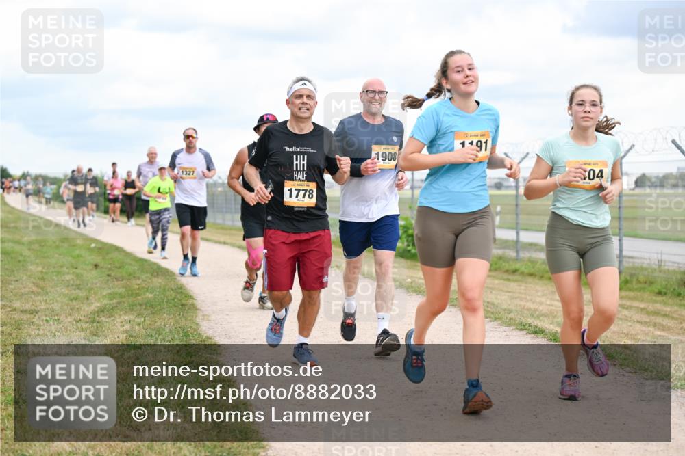 14.09.2025 - Airport Race Dr. Thomas Lammeyer http://msf.ph/oto/8882033 14.09.2025 12:34:30 Laufen 1327, 1778, 1908, 1191, 04 meine-sportfotos.de
