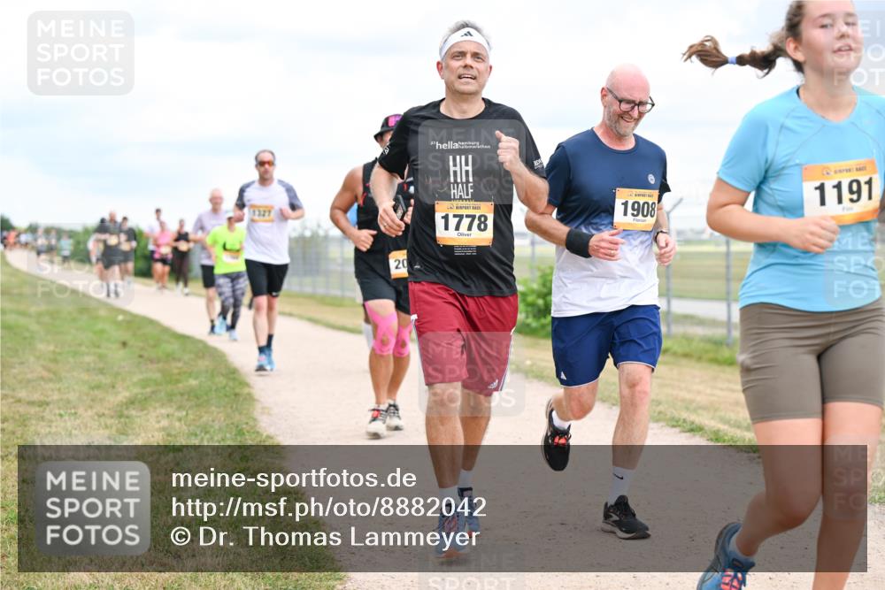 14.09.2025 - Airport Race Dr. Thomas Lammeyer http://msf.ph/oto/8882042 14.09.2025 12:34:30 Laufen 20, 1778, 1908, 1191 meine-sportfotos.de