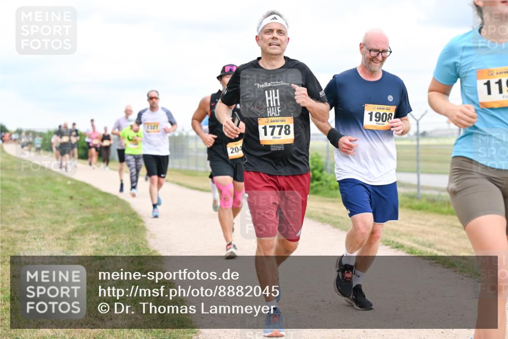 14.09.2025 - Airport Race Dr. Thomas Lammeyer http://msf.ph/oto/8882045 14.09.2025 12:34:31 Laufen 204, 1778, 1908, 119 meine-sportfotos.de