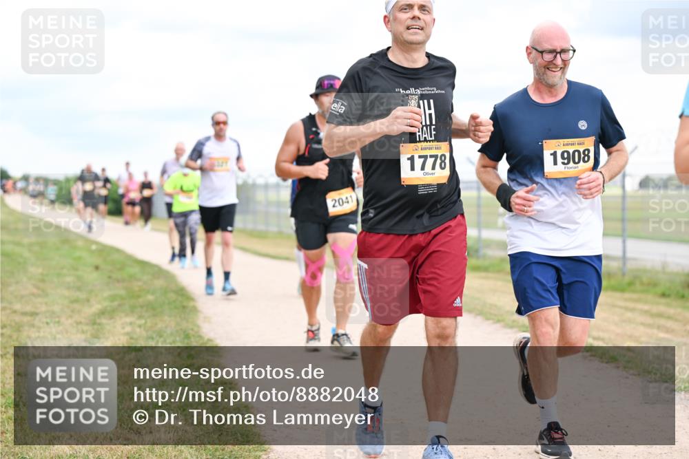 14.09.2025 - Airport Race Dr. Thomas Lammeyer http://msf.ph/oto/8882048 14.09.2025 12:34:31 Laufen 27, 2041, 1778, 1908 meine-sportfotos.de