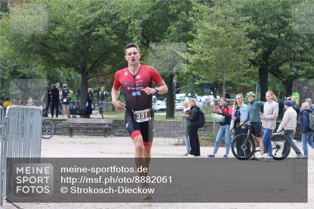 14.09.2025 - Stadtparktriathlon Strokosch-Dieckow http://msf.ph/oto/8882061 14.09.2025 09:41:28 Ziel 331 meine-sportfotos.de