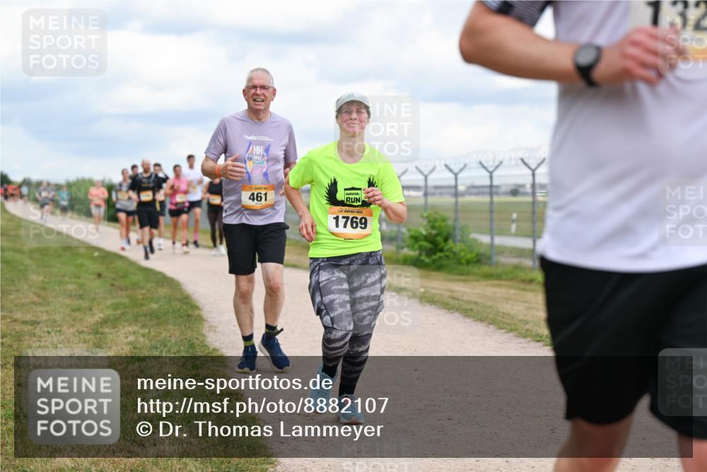 14.09.2025 - Airport Race Dr. Thomas Lammeyer http://msf.ph/oto/8882107 14.09.2025 12:34:35 Laufen 461, 1769, 132 meine-sportfotos.de