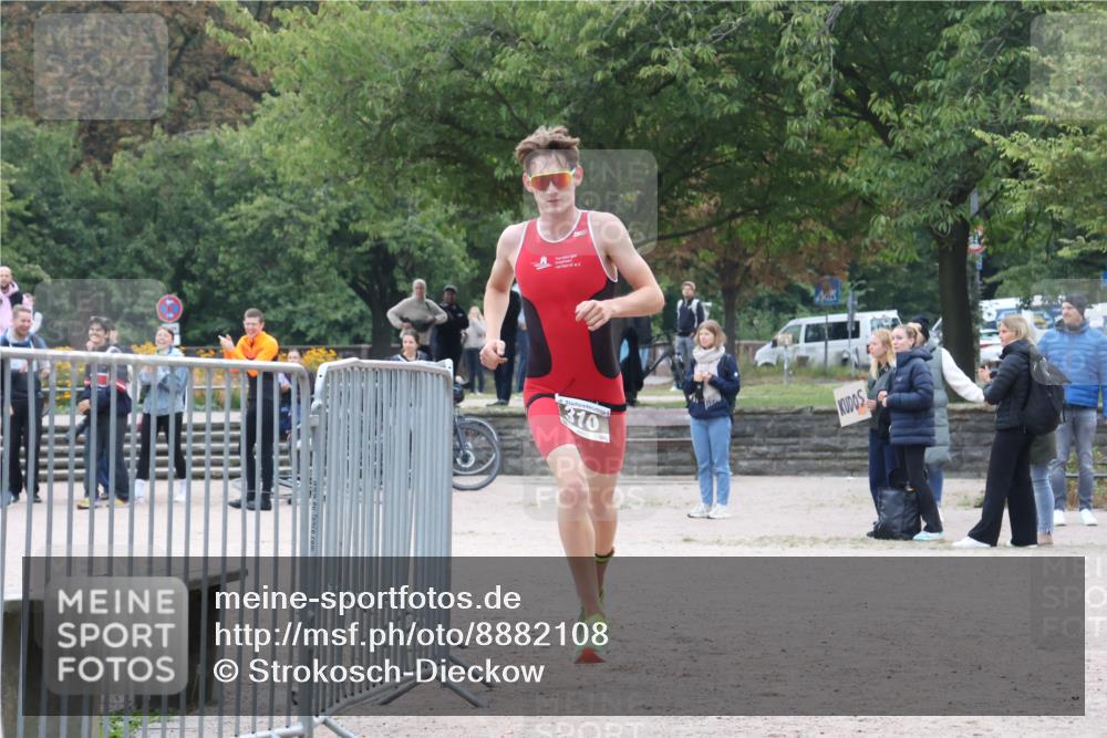 14.09.2025 - Stadtparktriathlon Strokosch-Dieckow http://msf.ph/oto/8882108 14.09.2025 09:43:25 Ziel 307, 310, 351 meine-sportfotos.de