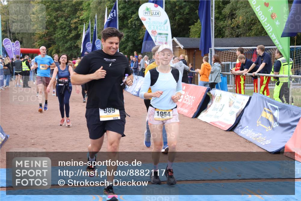 14.09.2025 - Airport Race Strokosch-Dieckow http://msf.ph/oto/8882117 14.09.2025 12:43:52 Ziel 25, 407, 513, 989, 1017, 1067, 1219, 1334, 1459, 1550, 1587, 1633, 1656, 1954, 2095 meine-sportfotos.de