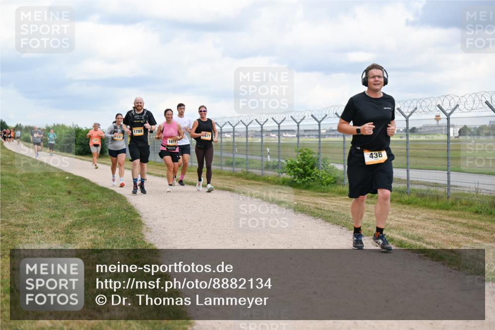 14.09.2025 - Airport Race Dr. Thomas Lammeyer http://msf.ph/oto/8882134 14.09.2025 12:34:38 Laufen 1788, 37, 1235, 1811, 877, 438 meine-sportfotos.de