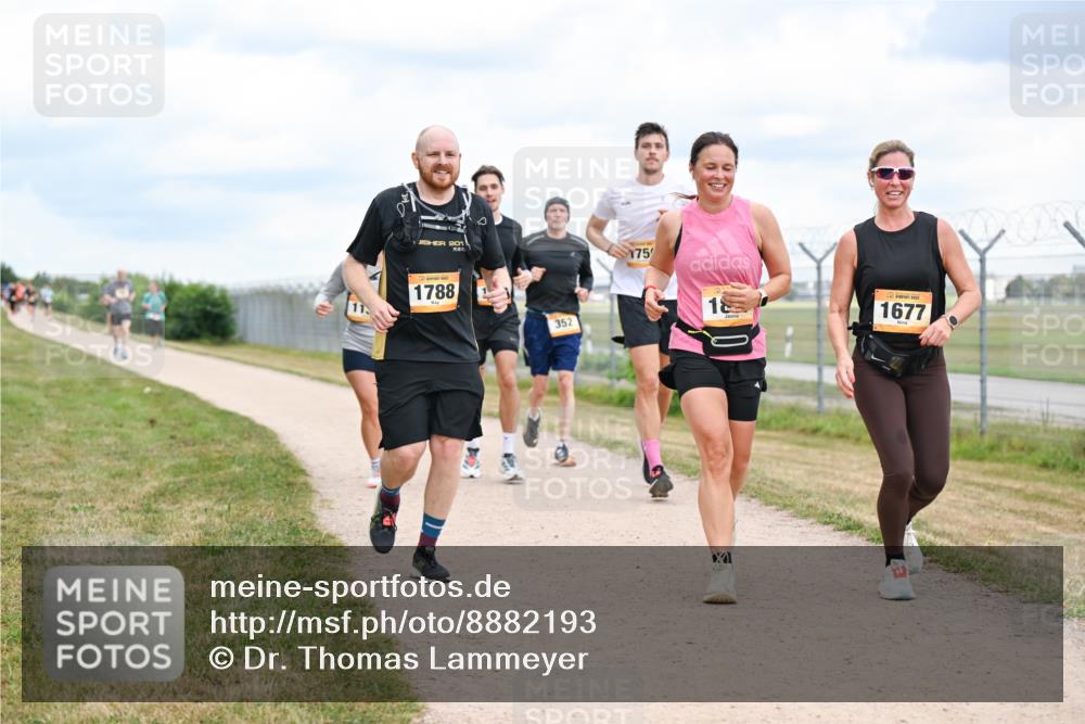 14.09.2025 - Airport Race Dr. Thomas Lammeyer http://msf.ph/oto/8882193 14.09.2025 12:34:42 Laufen 201, 1788, 352, 175, 18, 1677 meine-sportfotos.de