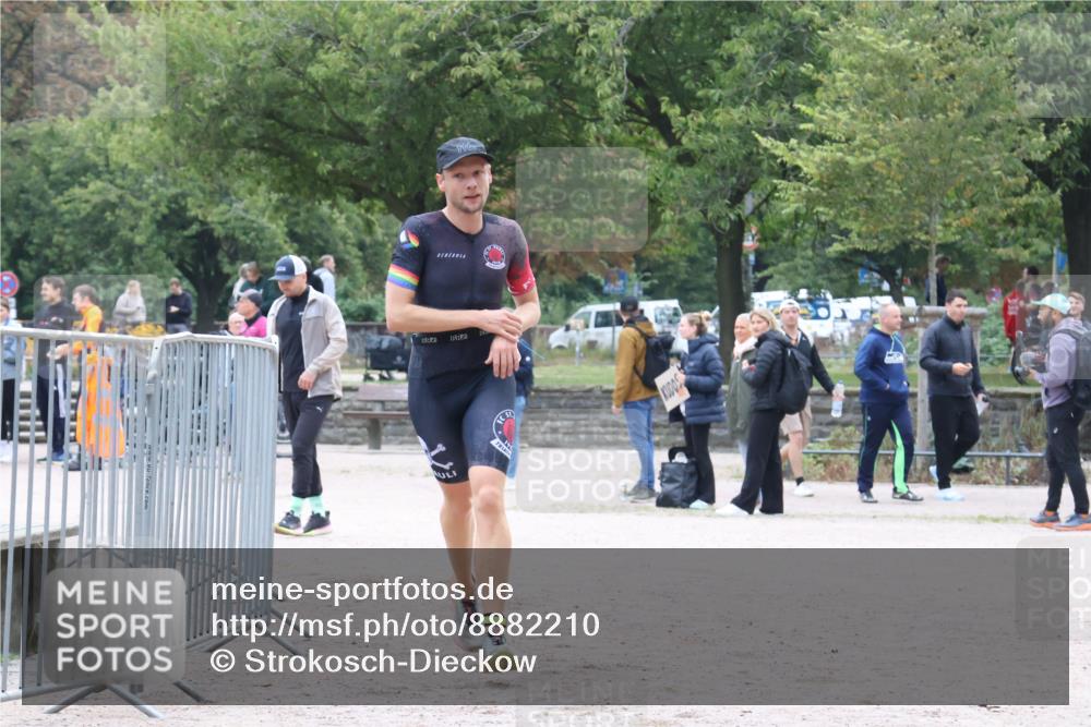 14.09.2025 - Stadtparktriathlon Strokosch-Dieckow http://msf.ph/oto/8882210 14.09.2025 09:44:39 Ziel 304 meine-sportfotos.de