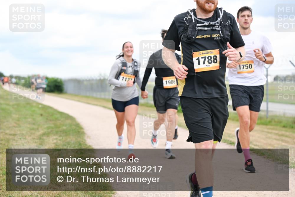 14.09.2025 - Airport Race Dr. Thomas Lammeyer http://msf.ph/oto/8882217 14.09.2025 12:34:44 Laufen 1986, 201, 1788, 1750 meine-sportfotos.de
