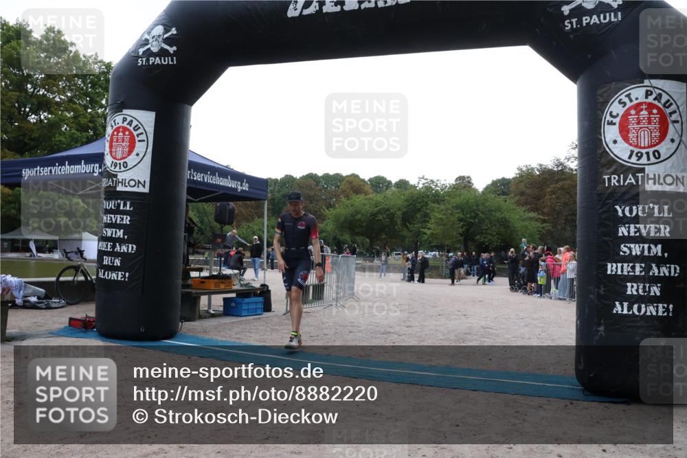 14.09.2025 - Stadtparktriathlon Strokosch-Dieckow http://msf.ph/oto/8882220 14.09.2025 09:44:41 Ziel 304 meine-sportfotos.de
